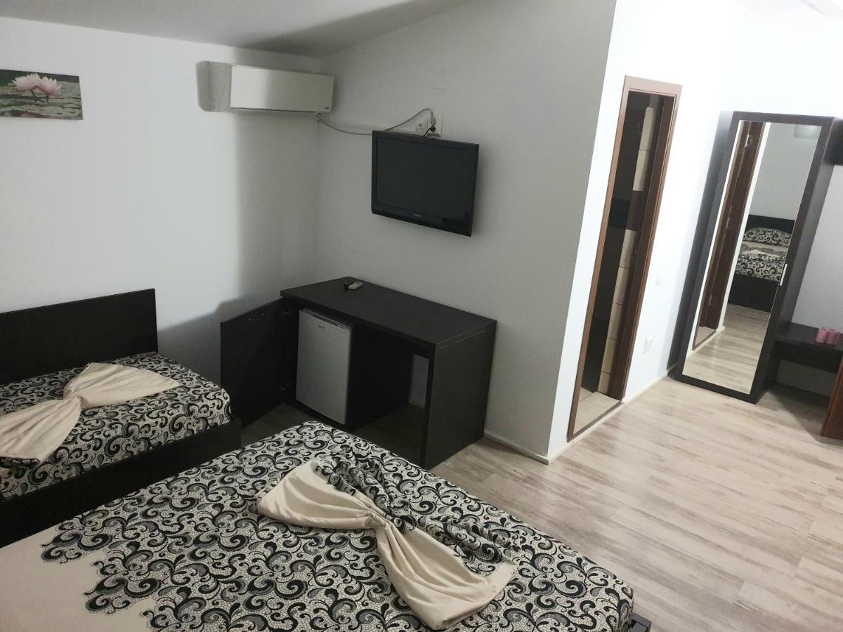 La Nasa Costinesti Hotel Buitenkant foto