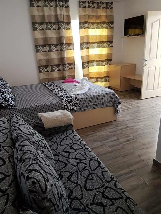 La Nasa Costinesti Hotel Buitenkant foto